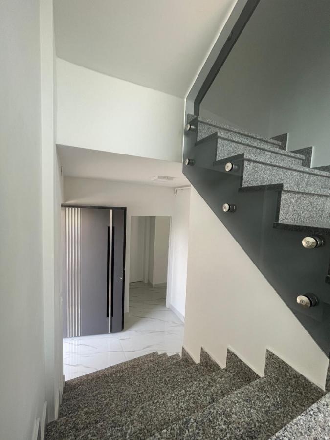 Rozi Apartments 萨格勒布 外观 照片